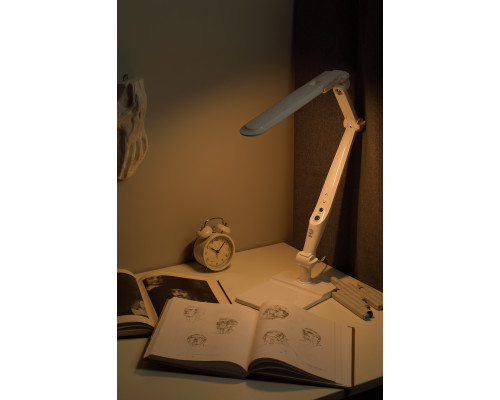 Настольный светильник ЭРА NLED-497-12W-W светодиодный на струбцине и с основанием белый
